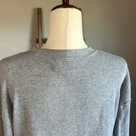 The Ohio State Buckeyes Long Sleeve Waffle Top Size Medium by Jansport - Picture 10 of 16